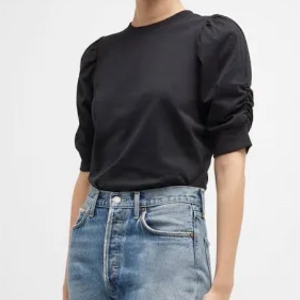 FRAME "Frankie" crewneck tee featuring puffed sleeves with ruched details